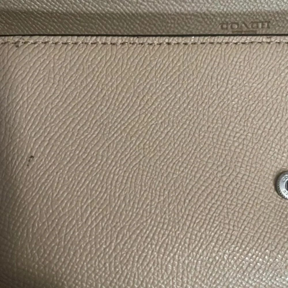 Coach Beige Cream Gold Glitter Star Tan Leather Accordion Wallet Clutch Envelope